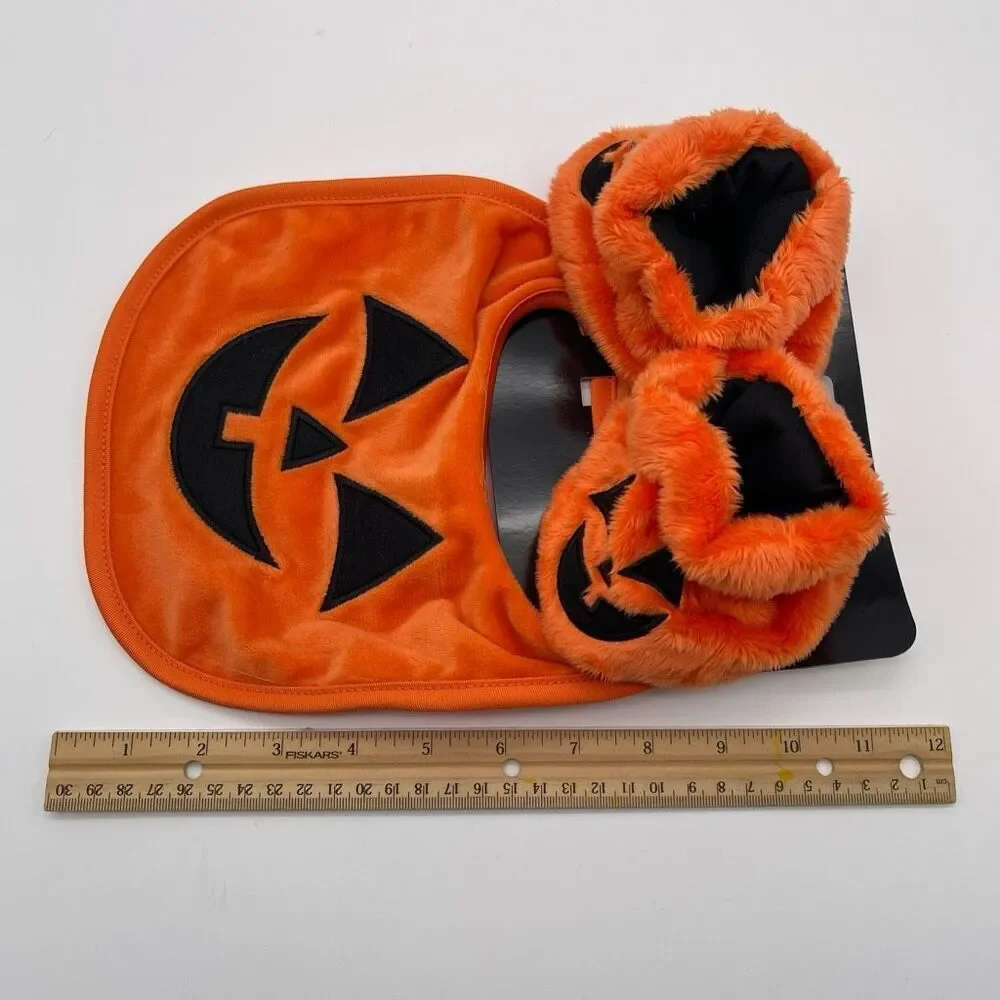 NWT Halloween Pumpkin Baby Bib‎ & Booties Set Orange Black Jack-o-Lantern Gift